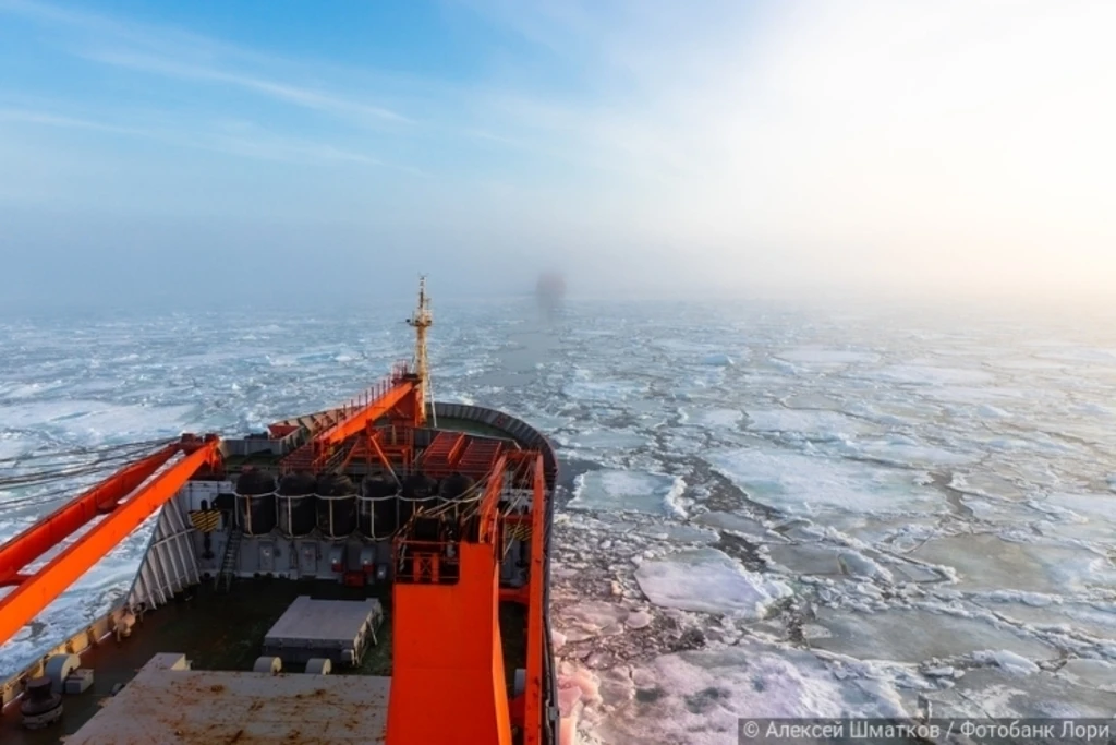 A direct line from China to the Arctic