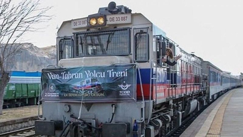 Train route between Iran and Turkey reestablished