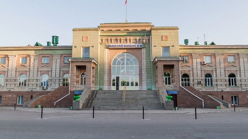Passengers get trains back