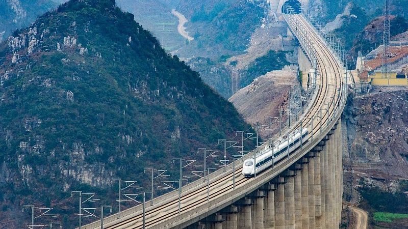 China Adopts Five-Year Plan for Transport Services